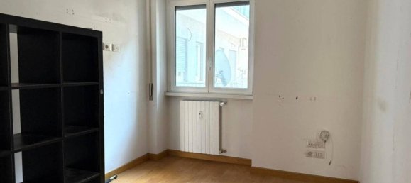 4 rooms Apartment in Rome, Italy No. 30637 43