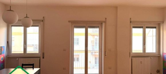 4 rooms Apartment in Rome, Italy No. 30637 4