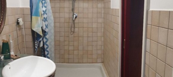 5-salle Appartement à Cuneo, Italy No. 51928 11