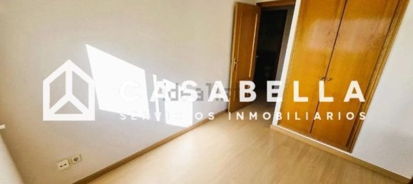 4 bedrooms Apartment in Valencia, Spain No. 20810 8