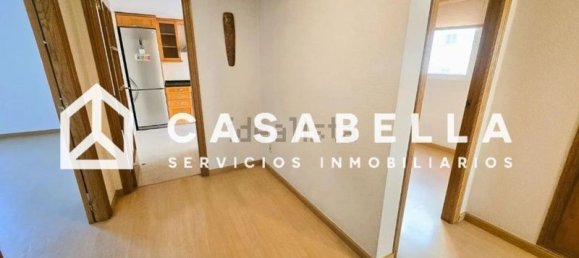 4 bedrooms Apartment in Valencia, Spain No. 20810 9