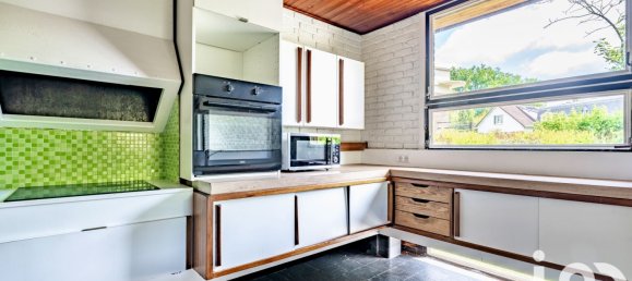 3 bedrooms House in Marnes-la-Coquette, France No. 318289 10