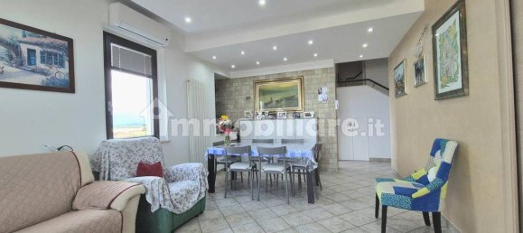 4 Schlafzimmer Wohnung in Catignano, Italy, Nr. 342113 4