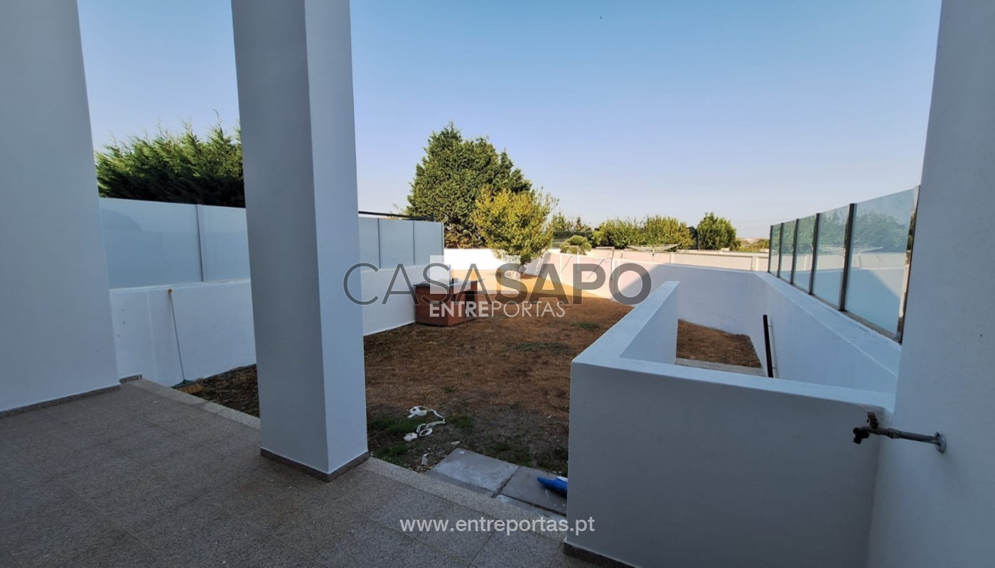 Casa de 4 dormitorios en Povoa de Varzim, Portugal No. 229912