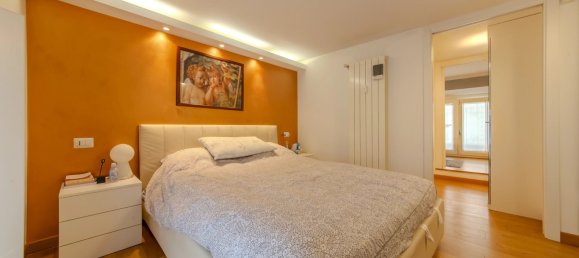 1 bedroom Apartment in Milan, Italy No. 243473 12