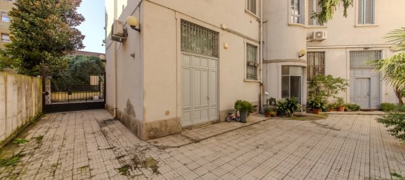 1 bedroom Apartment in Milan, Italy No. 243473 30