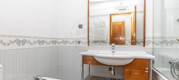 3 bedrooms Apartment in Cascais, Portugal No. 96067 22