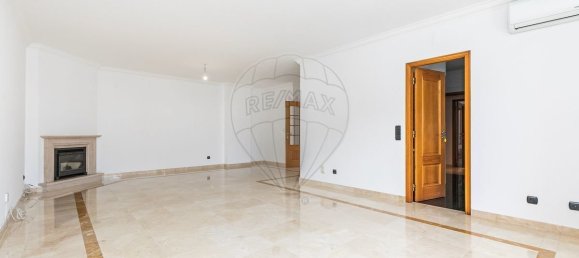 3 bedrooms Apartment in Cascais, Portugal No. 96067 7