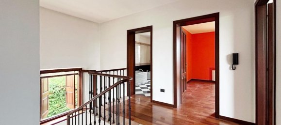 5 غرف نوم فيلا في Marmirolo, Italy رقم 370593 22