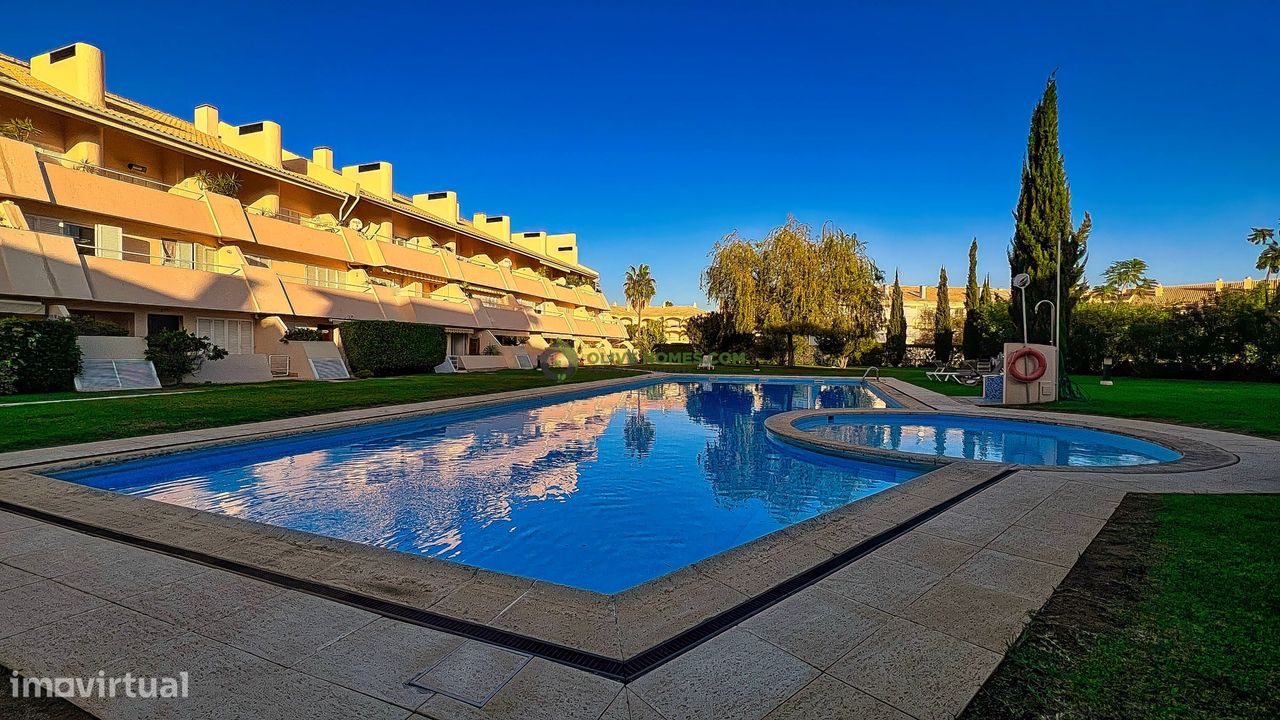 2 غرف نوم منزل ذو طابقين في Quarteira, Portugal رقم 125721