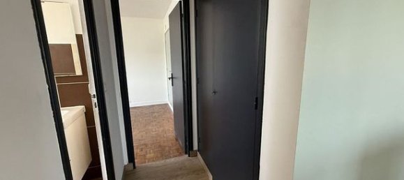 2 bedrooms Apartment in Lanester, France No. 309430 7