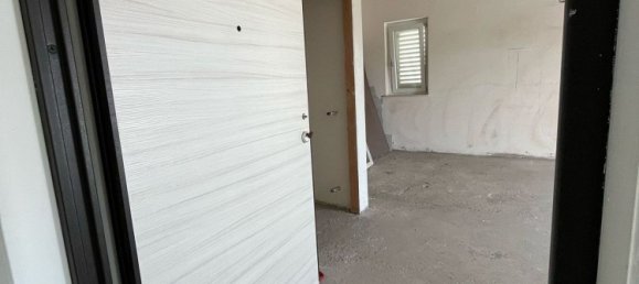 Ático de 3 dormitorios en Frignano, Italy No. 316609 4