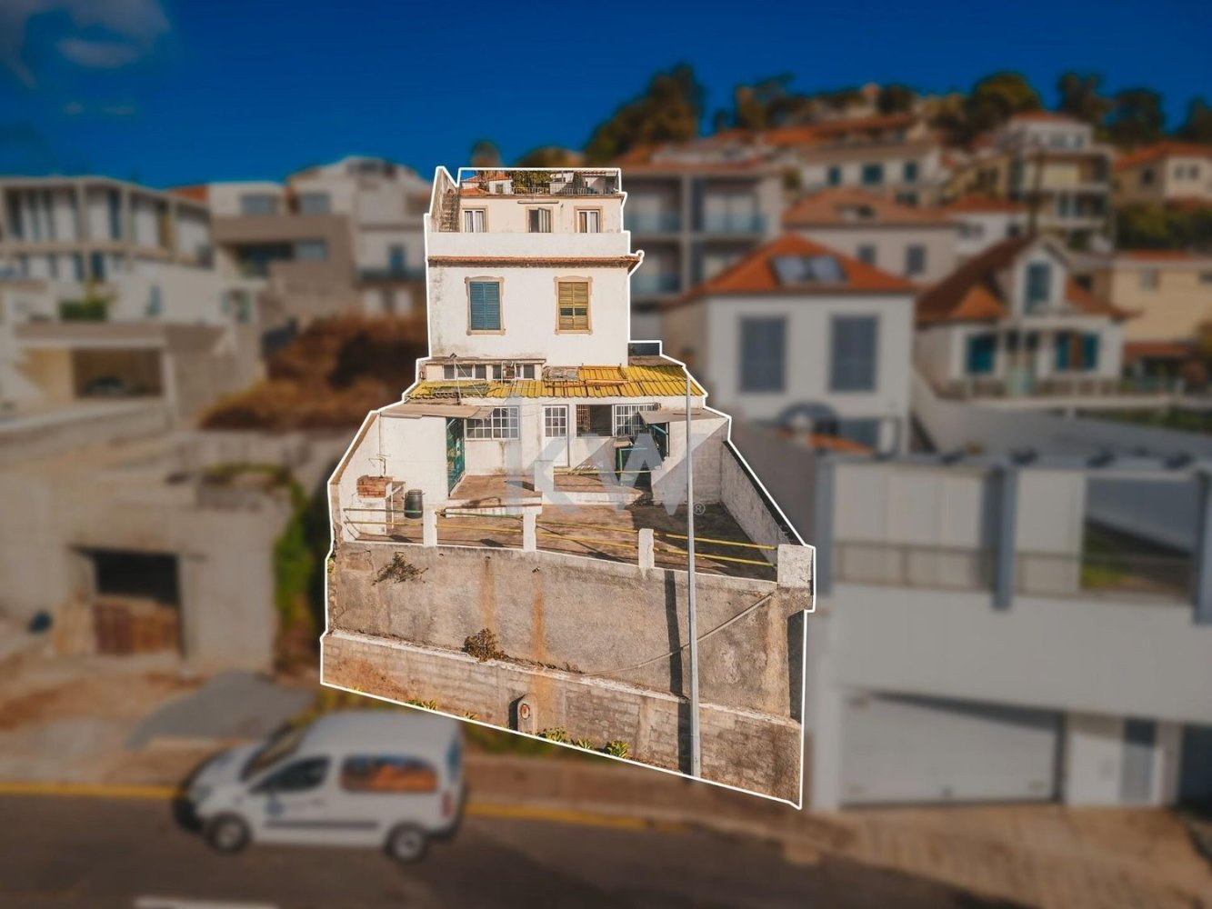 Дом с 3 спальнями в Фуншал, Португалия № 222728