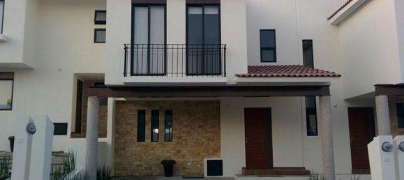 3 bedrooms House in Queretaro, Mexico No. 149747 2