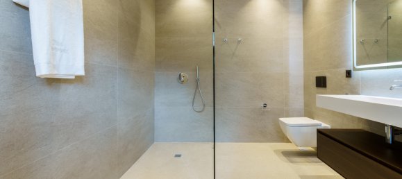 6 Schlafzimmer Villa in La Perla-Torremuelle, Spain, Nr. 2921 23