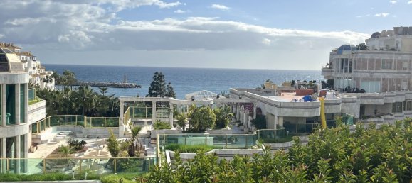 5 bedrooms Apartment in Marbella, Spain No. 136677 3