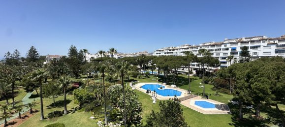5 bedrooms Apartment in Marbella, Spain No. 136677 2