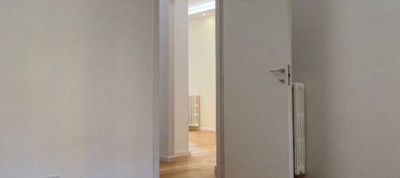 3-Zimmer Wohnung in Milan, Italy, Nr. 339109 7