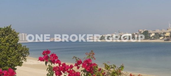 5 bedrooms Villa in Palm Jumeirah, UAE No. 831 5