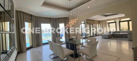 5 bedrooms Villa in Palm Jumeirah, UAE No. 831 10