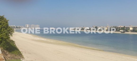 5 bedrooms Villa in Palm Jumeirah, UAE No. 831 9