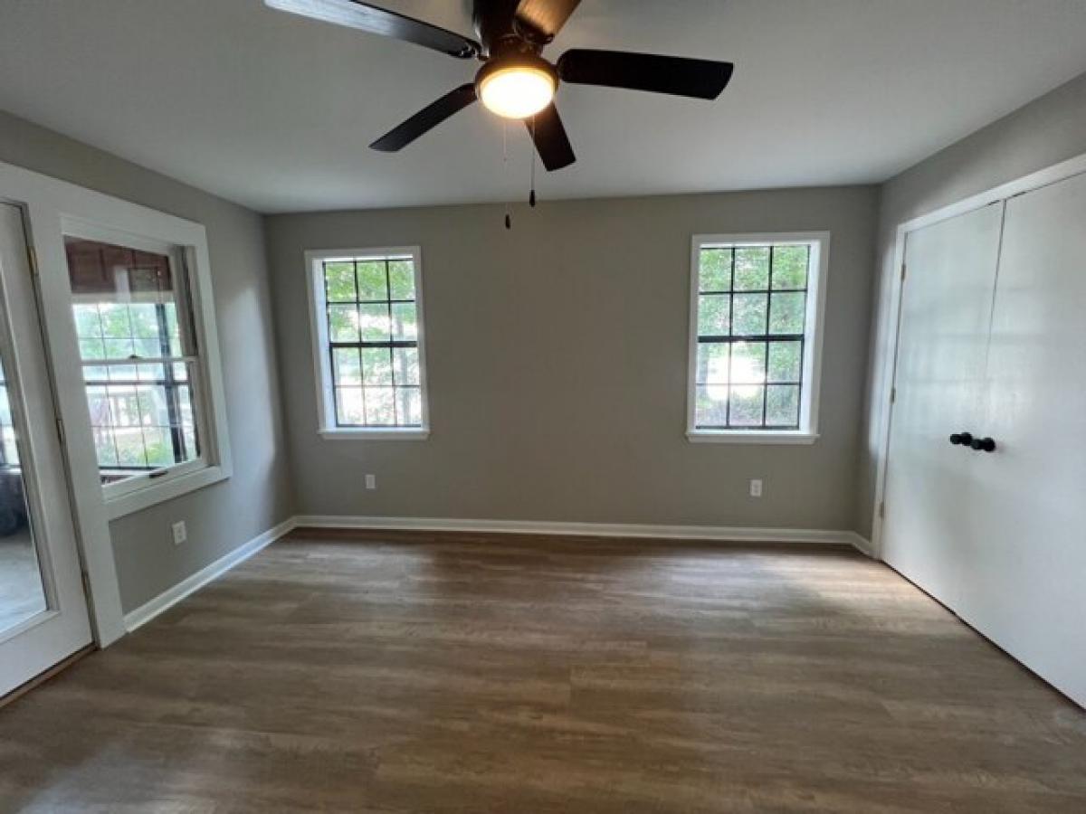 3 bedrooms House in Jonesville, USA No. 383043