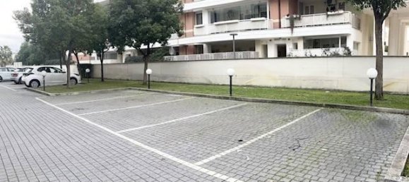 3 rooms Apartment in Rome, Italy No. 35667 23