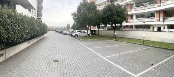 3 rooms Apartment in Rome, Italy No. 35667 24