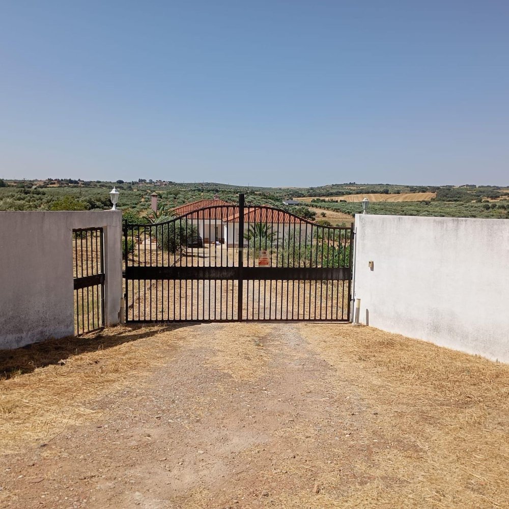 5 bedrooms House in Campo Maior, Portugal No. 223750