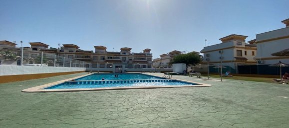 3 bedrooms Townhouse in Torrevieja, Spain No. 163599 2