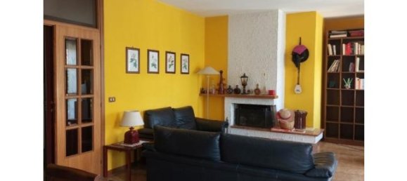 2 bedrooms Villa in Morciano di Romagna, Italy No. 329120 4
