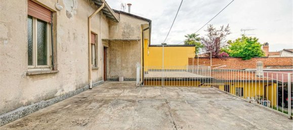 Квартира с 5 комнатами в Сан Джорджо су Леньяно, Италия № 260646 2