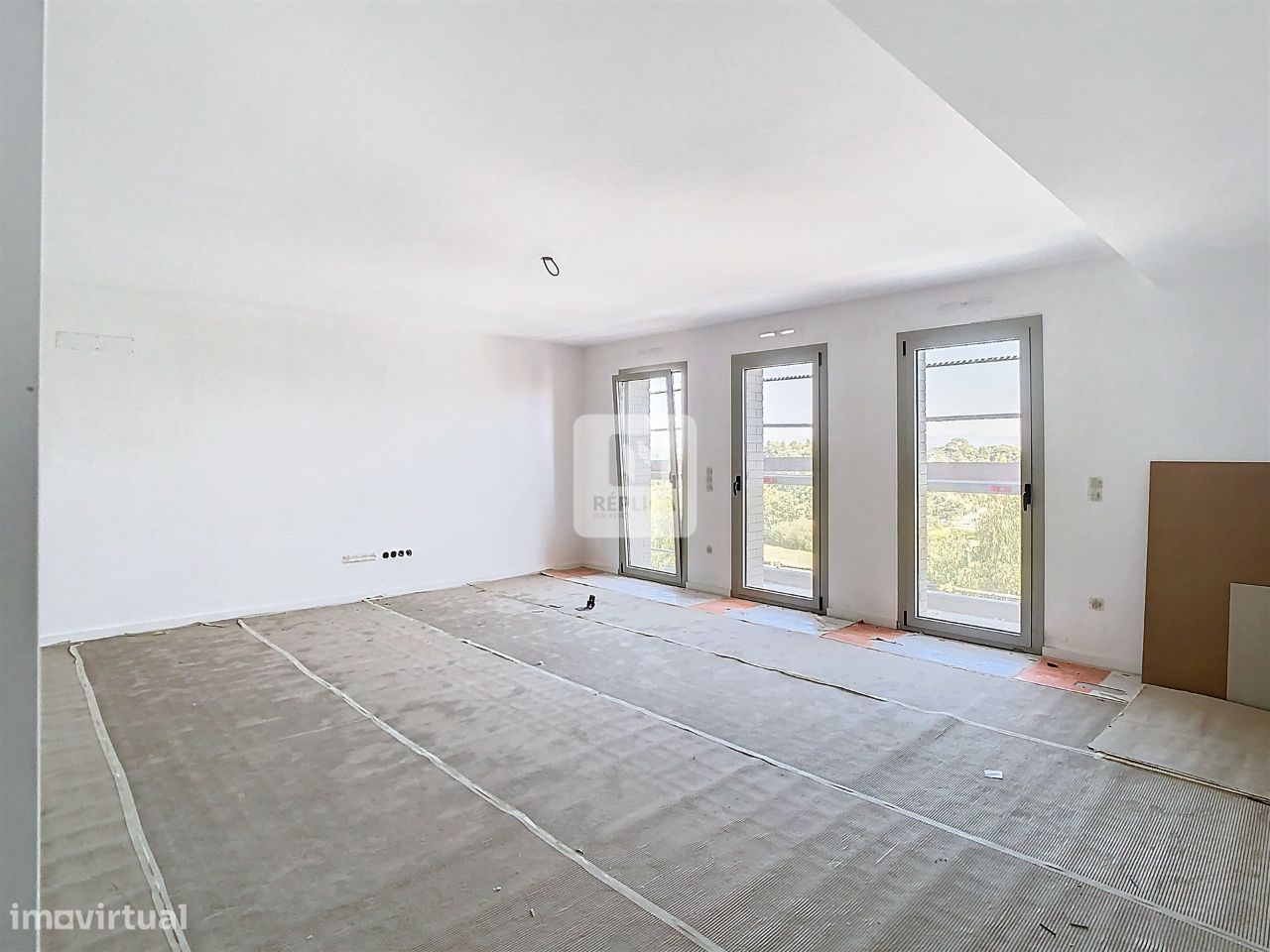 3 bedrooms Apartment in Vila Nova de Gaia, Portugal No. 37116