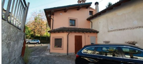 6 rooms Apartment in San Polo d'Enza, Italy No. 95118 18