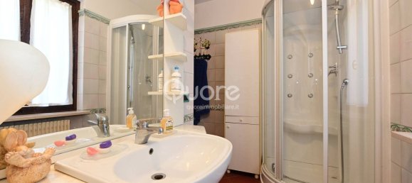 8 bedrooms Villa in Udine, Italy No. 315433 3