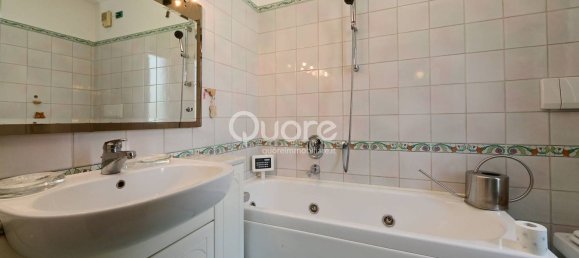 8 bedrooms Villa in Udine, Italy No. 315433 6