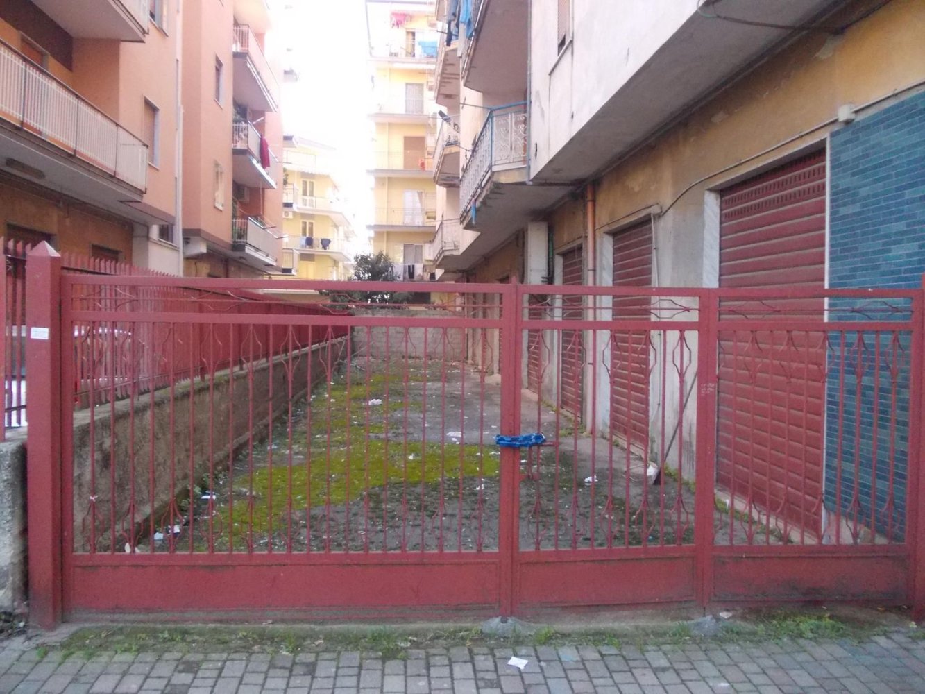 Gewerbliche Immobilie in Battipaglia, Italy 17m², Nr. 164227