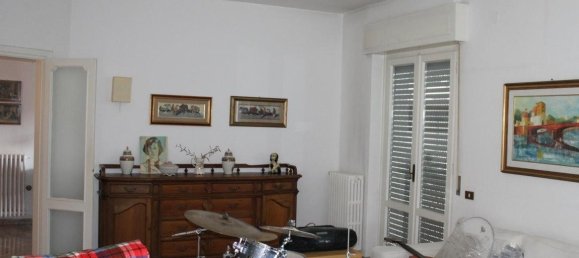 5 غرف نوم فيلا في Cecina, Italy رقم 135009 16