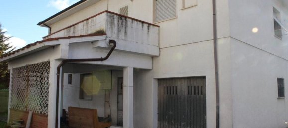 5 غرف نوم فيلا في Cecina, Italy رقم 135009 4