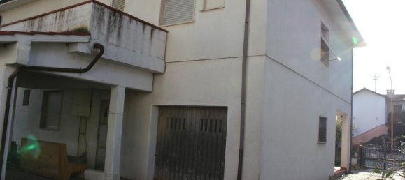 5 غرف نوم فيلا في Cecina, Italy رقم 135009 5