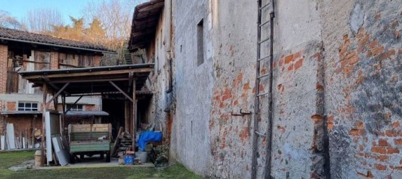 8 rooms House in Banchette, Italy No. 189382 2