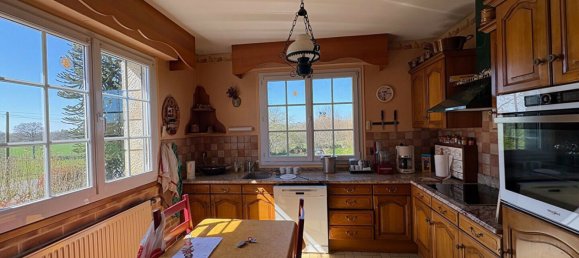 Дом с 5 спальнями в Майен, Франция № 357836 3