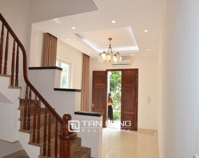 4 bedrooms Villa in Long Bien, Vietnam No. 2131