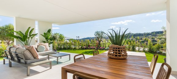 2 bedrooms Apartment in Estepona, Spain No. 10041 2