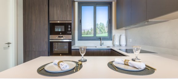 2 bedrooms Apartment in Estepona, Spain No. 10041 5