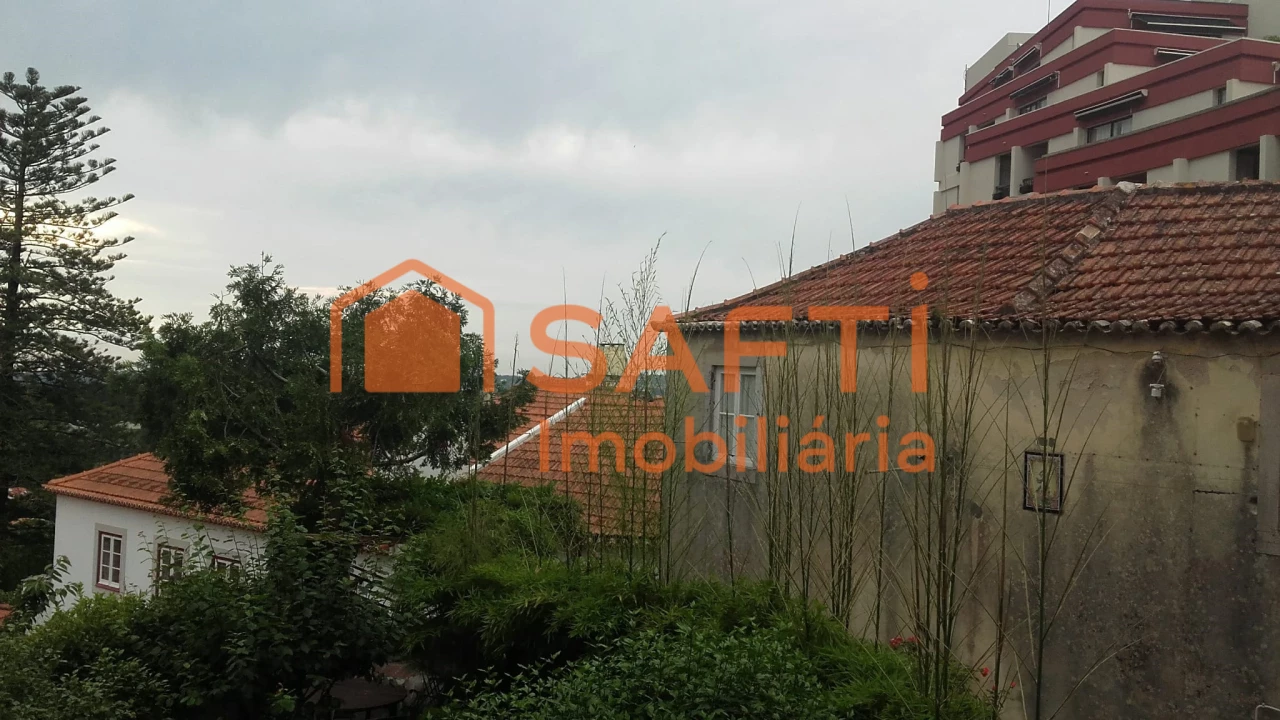  Building in Sintra, Portugal No. 325060