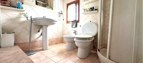 Casa de 5 divisões em Prato, Italy N.º 35892 16