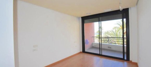 Apartamento de 3 dormitorios en Torrevieja, Spain No. 187993 17