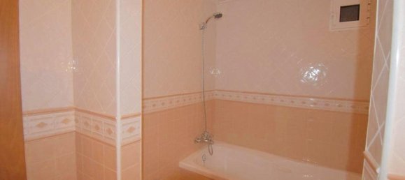 Apartamento de 3 dormitorios en Torrevieja, Spain No. 187993 30