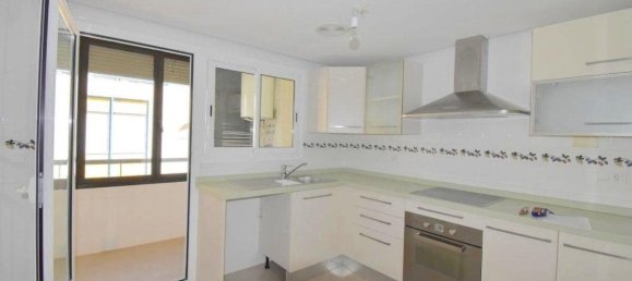 Apartamento de 3 dormitorios en Torrevieja, Spain No. 187993 11